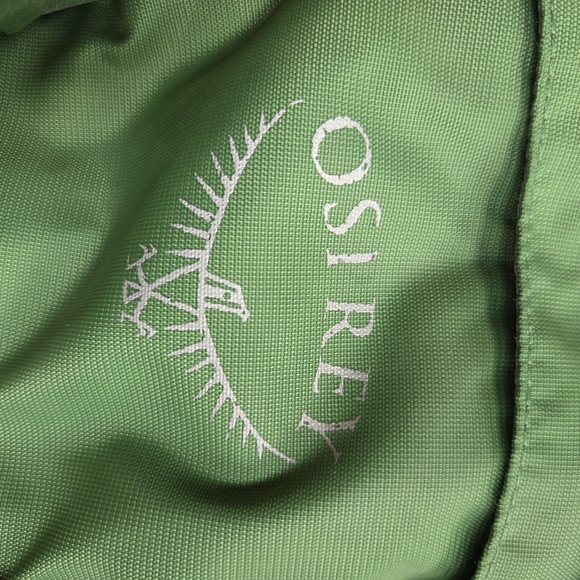 OSPREY Manta 24 Forest Green Men's Backpack - Picture 10 of 12